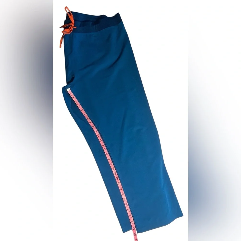 💙💚FIGS Livingston™ Basic Scrub Pants XXL Limited edition color-Alps Blue EUC - Picture 8 of 11